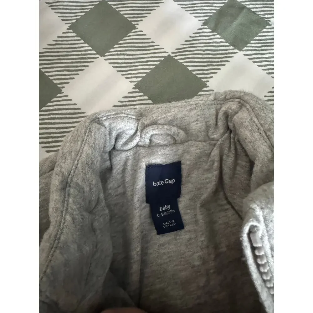 Baby Gap Grey Puffer Coat 0-6 months